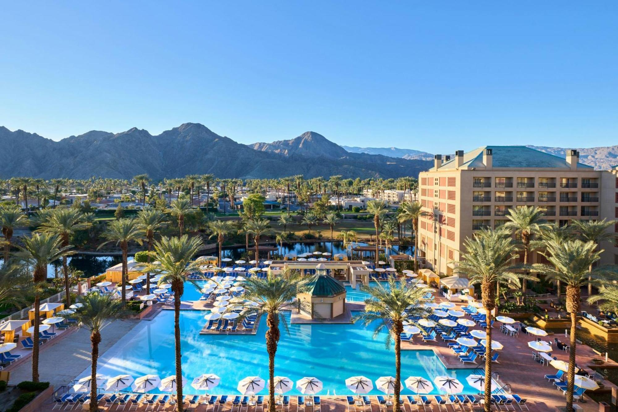 Hotel Renaissance Esmeralda & Spa,