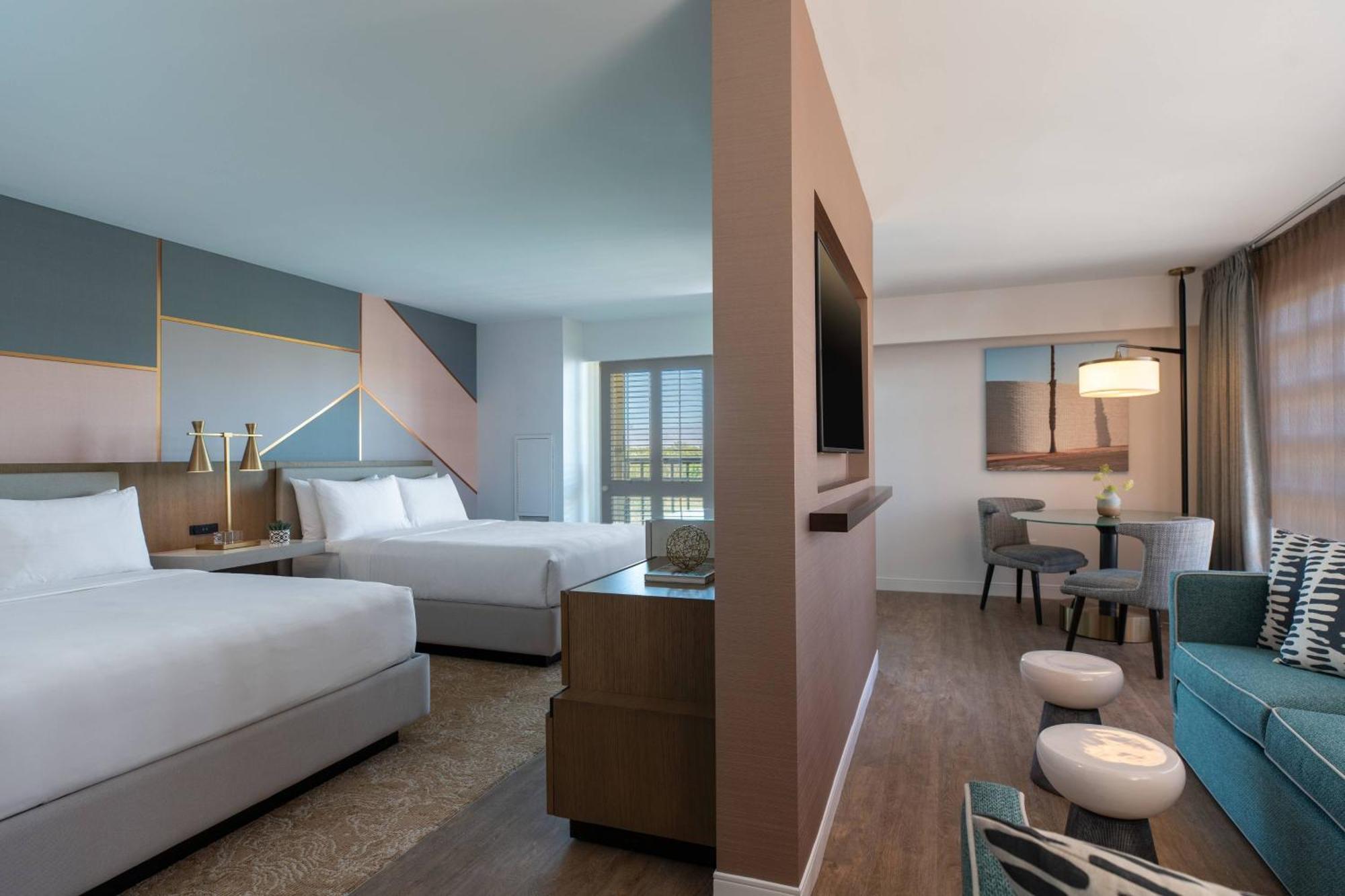 Hotel Renaissance Esmeralda & Spa, 4*